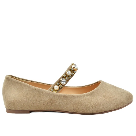 nude flat dress shoes